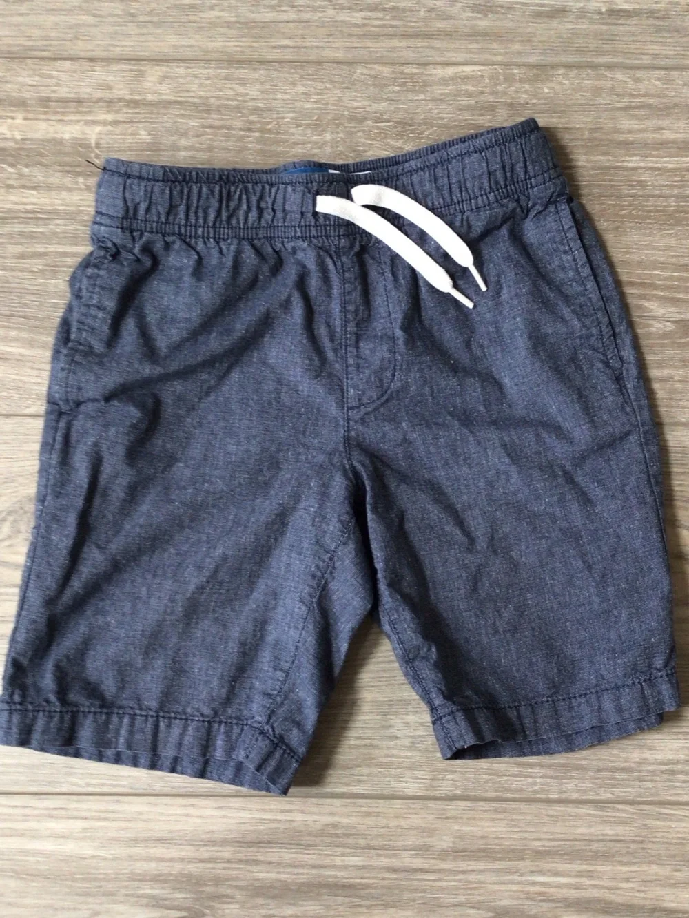 Old Navy Kids Drawstring Shorts in Navy and Khaki